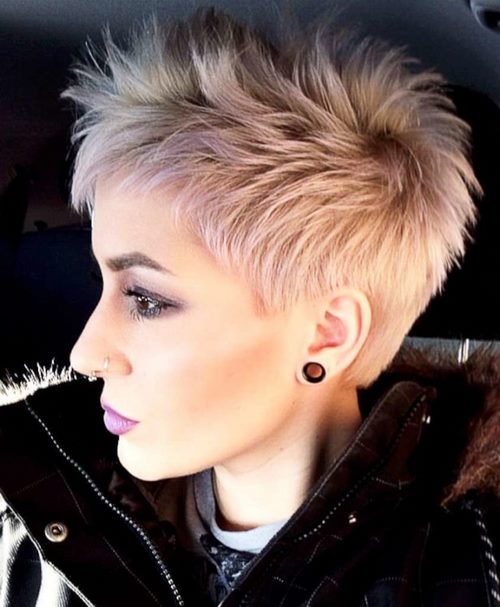 Pixie kratke frizure - modni trend frizure za aktivne žene